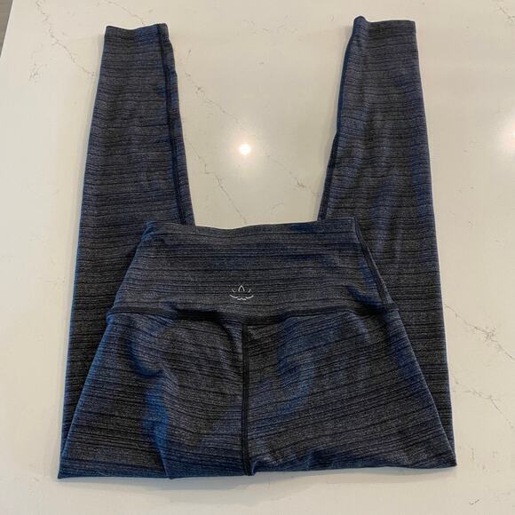 Beyond Yoga Leggings Gray Heathered Size Small - Picture 4 of 9